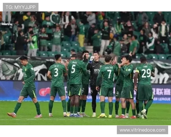 北京国安球迷怒了！三连败暴露致命顽疾，争冠雄心还能否兑现？