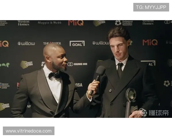 攻防一体中场:赖斯的全面性 攻防一体中场:赖斯的全面性