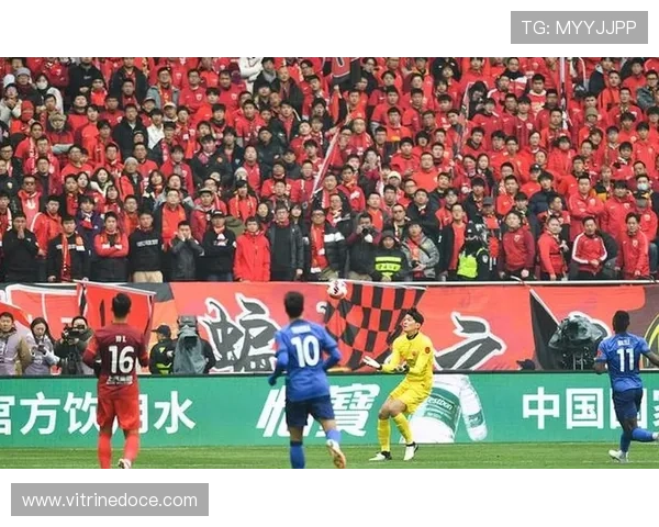 申花边路打不开，进攻宽度不足是战术问题还是球员能力撑不住？